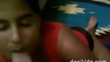 Indian sexy young college babe sucking big dick