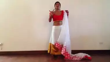 Indian Girl Giving Sari Lesson - Movies.