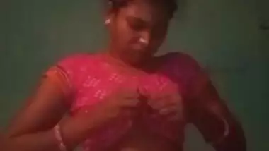 Desi bhabi show her body village