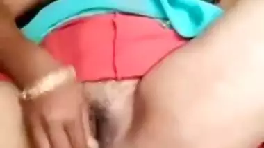 Desi Mom