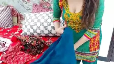 Pakistani Real Mom Got Pregnant And Boobs Milking By Her Stepson,s Friend With Clear Hindi Audio