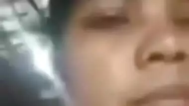 Camera isn't good still it helps the Desi woman film solo porn videos