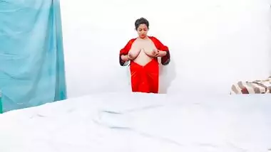 Big boobs Muslim Bhabhi full nude show