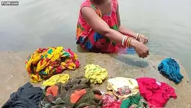 Village dhoban ko ghar bulakar jabardasti chodkar maza liya – fireecouple