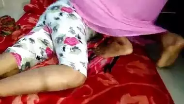 Group sex enjoyment with slut in Tamil sex videos