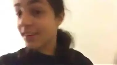 NRI college cam girl masturbates on live cam