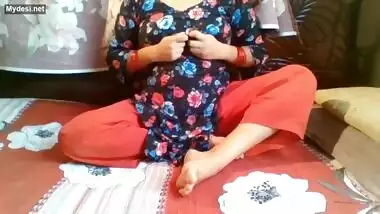 Desi sexy bhbai nice pussy show