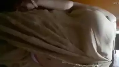 Mallu aunty huge boobs in sari 