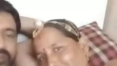 Mature aunty hugging topless big boobs viral show
