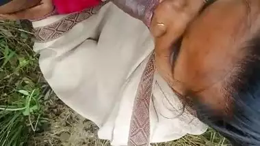 Indian outdoor porn MMS video scandal