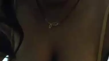 Proud desi aunty nude shows her hanging boobs