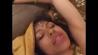 Indian sexy slut having threesome for money