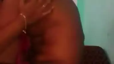 Tamil girl hot romance and bra remove by husband