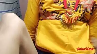 North Indian babe fucked in yellow salwar