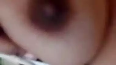 Bhabi Showing Her Big boobs On Video Call