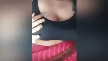 Desi bhabi getting hot telling her story with dirty audio in Telugu