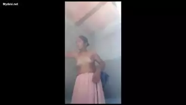 Desi village bhabhi fingering mms 3