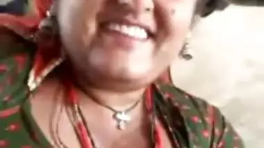 Mature village Bhabhi showing to Devar on video call