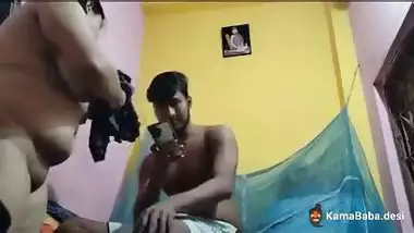 Guy fucks his chubby stepsister in Bangla chuda chudi