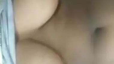 Tamil Giel Showing Big Boobs