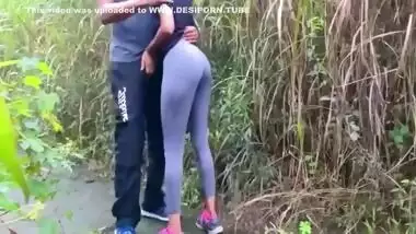 Big Ass Girlfriend Fucked In The Bushes By Horny Lover