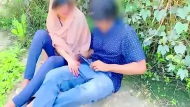 Desi girl fucked in jungle with her boy ashavindi indian sex video