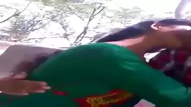Desi Bengali girlfriend boyfriend sucks boob's and kisses
