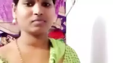 Tamil hot family girl striptease video leaked