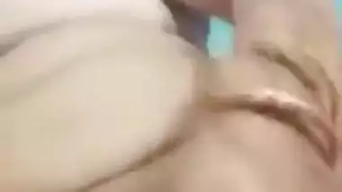 Unsatisfied Bhabi Masturbating