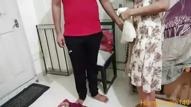 Sexy Kam Wali Paise Lekar Khub Chudi In Hindi Roleplay