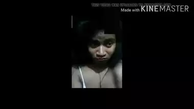 indian girl show boobs in video call for boyfriend