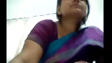 Bbw aunty Deeksha’s hottest naked cam sex mms