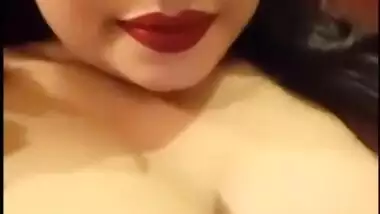 Sexy Desi big boob girl