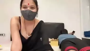 Cute Desi Wife Showing Ass and Giving Blowjob on Live