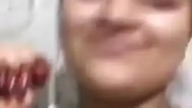 Paki Girl Showing Boob and PussyOn Video call Part 1