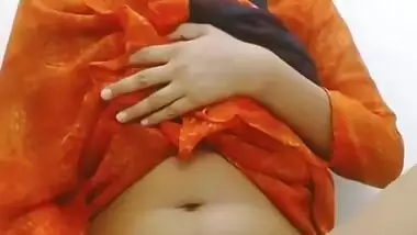 Bhabi Full Body Show Hairy Pussy Wali Bhabi Moti Gaand Hilayi