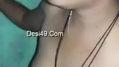 Raunchy man won't leave the Desi wife alone until they have porn fun