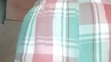 Today Exclusive -cute Lankan Girl Shows Her Boobs Part 1