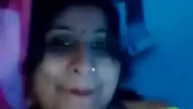 Indian woman with nose piercing video calls lover while hubby isn't home