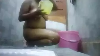 Indian Girl Bathing Fucked By Step Son In Bath