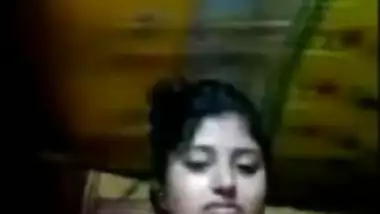 Exclusive- Desi Bhabhi Showing Her Boobs To Lover On Video Call