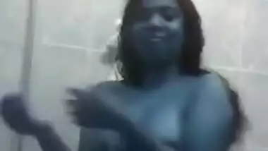 Amateur sex footage of Indian belle washing her XXX body in shower