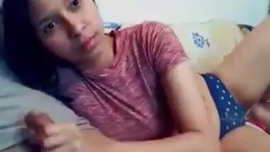 Stacked Indian camgirl sucks a dick and rubs her wet peach