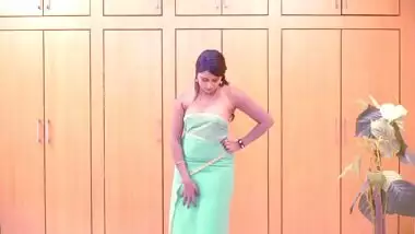 Indian actress Swathi Naidu looks very sexy wearing a turquoise dress