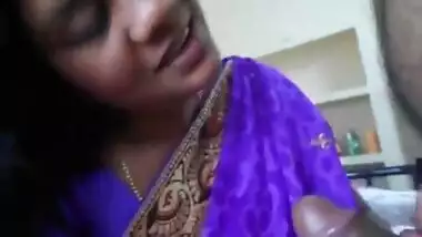 Sexy Gujarati Aunty Sucking Penis Of Neighbor