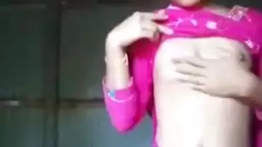 Desi village teen show her sexy pussy