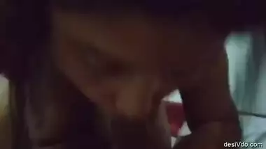 Bangladeshi Bhabhi Giving Blowjob