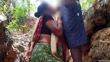 Tamil Bhabhi Ki Jangal Me Chudai