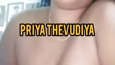 Tamil Girl Priya Give Handjob