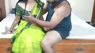 Beautiful young girl hard fucking in saree